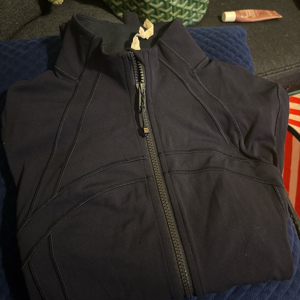 Lululemon Athletica navy blue cropped Performance Jacket
